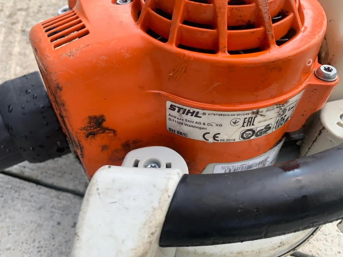 Stihl leaf blowers x2 - Image 4