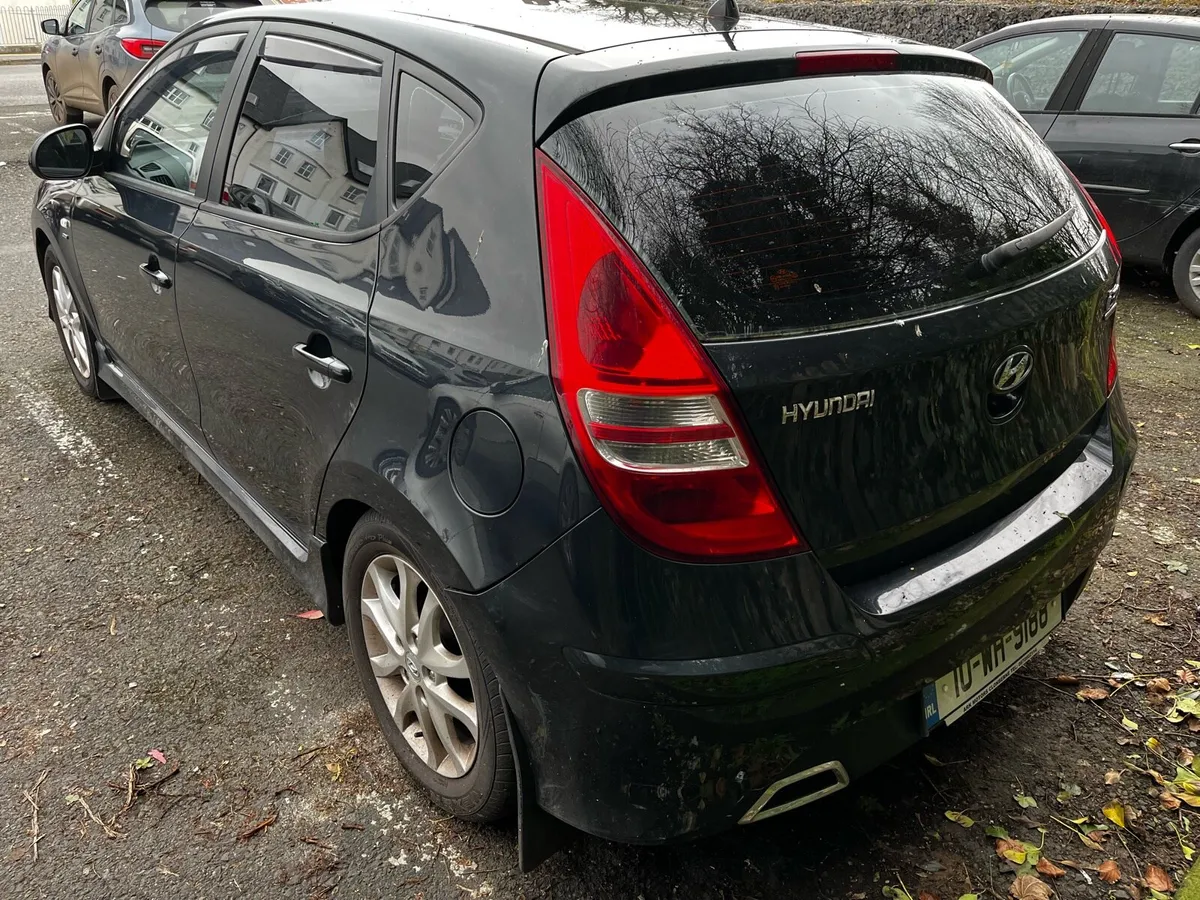Hyundai i30 - Image 4