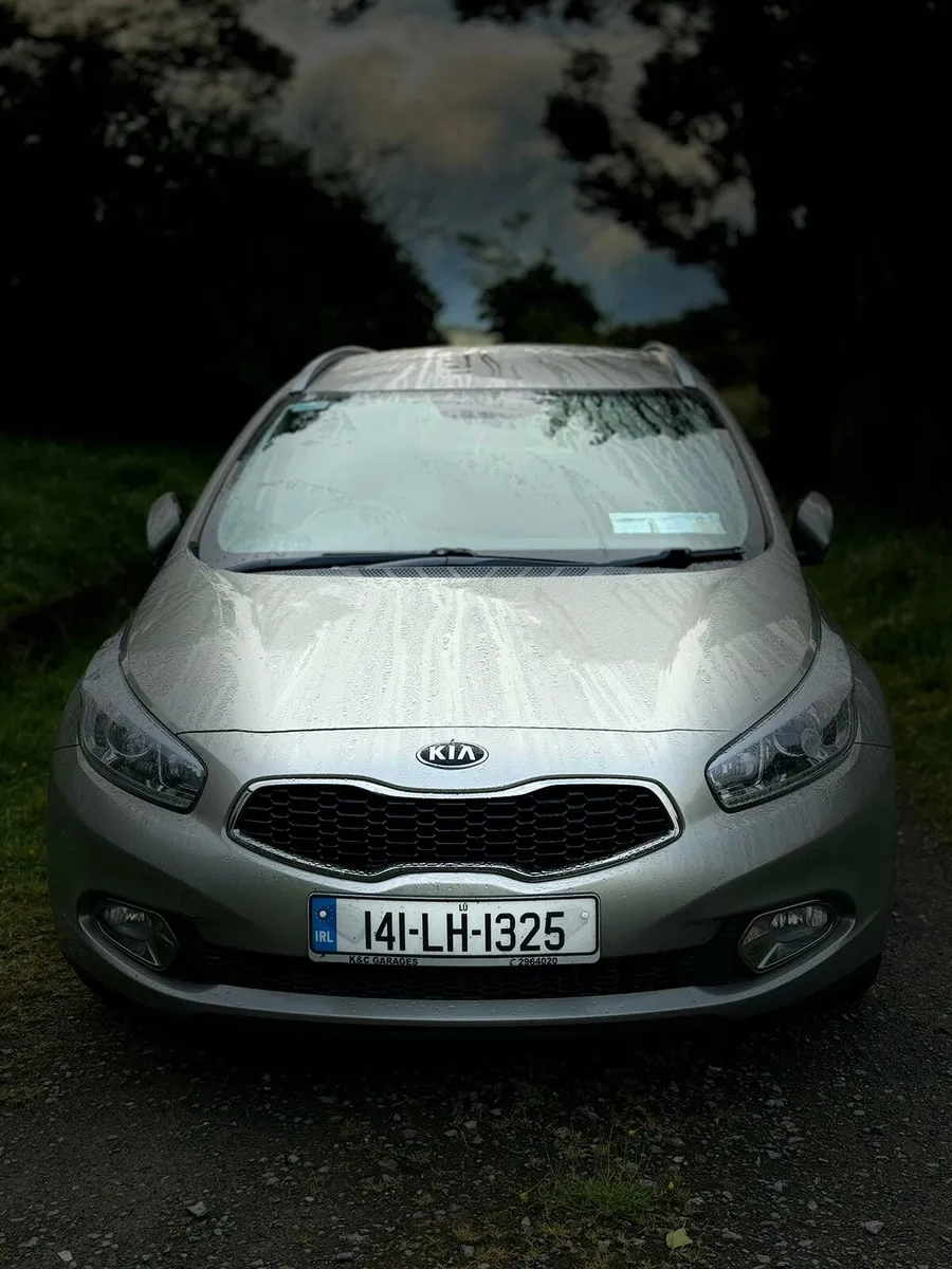Kia Ceed Estate Supercar named Millionaire Babe