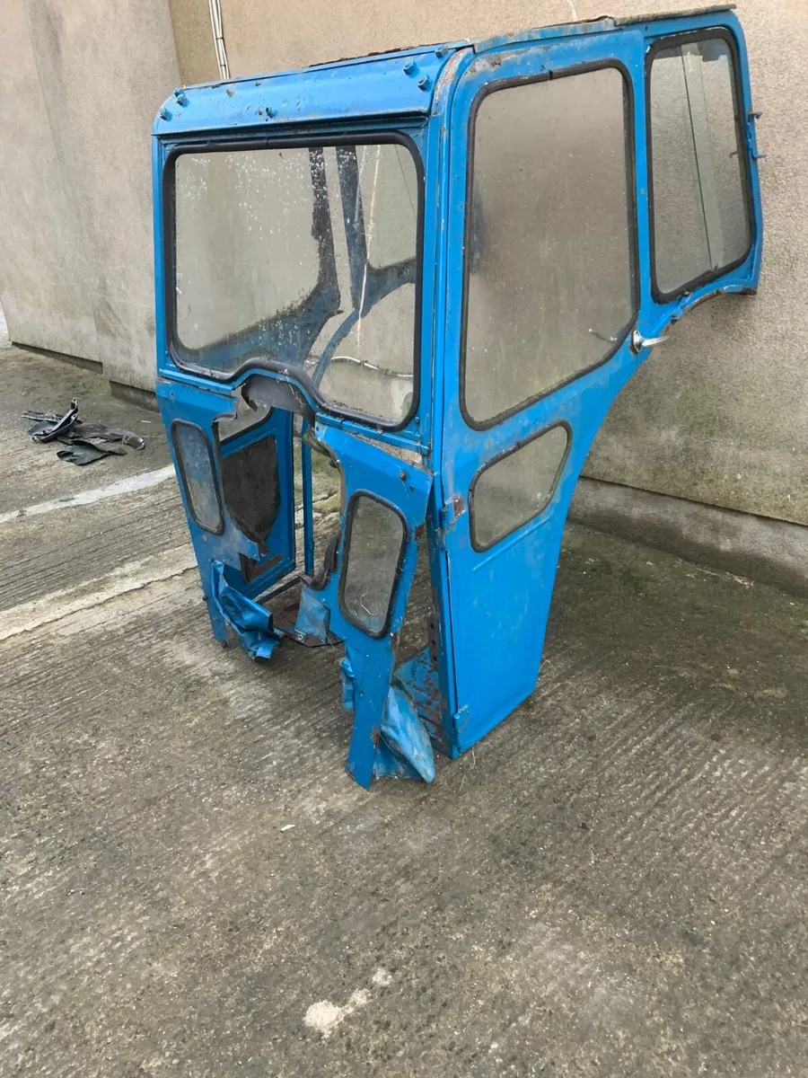 Ford 3000 cab - Image 4