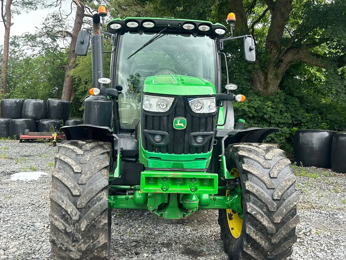 John Deere 6135R - Image 2