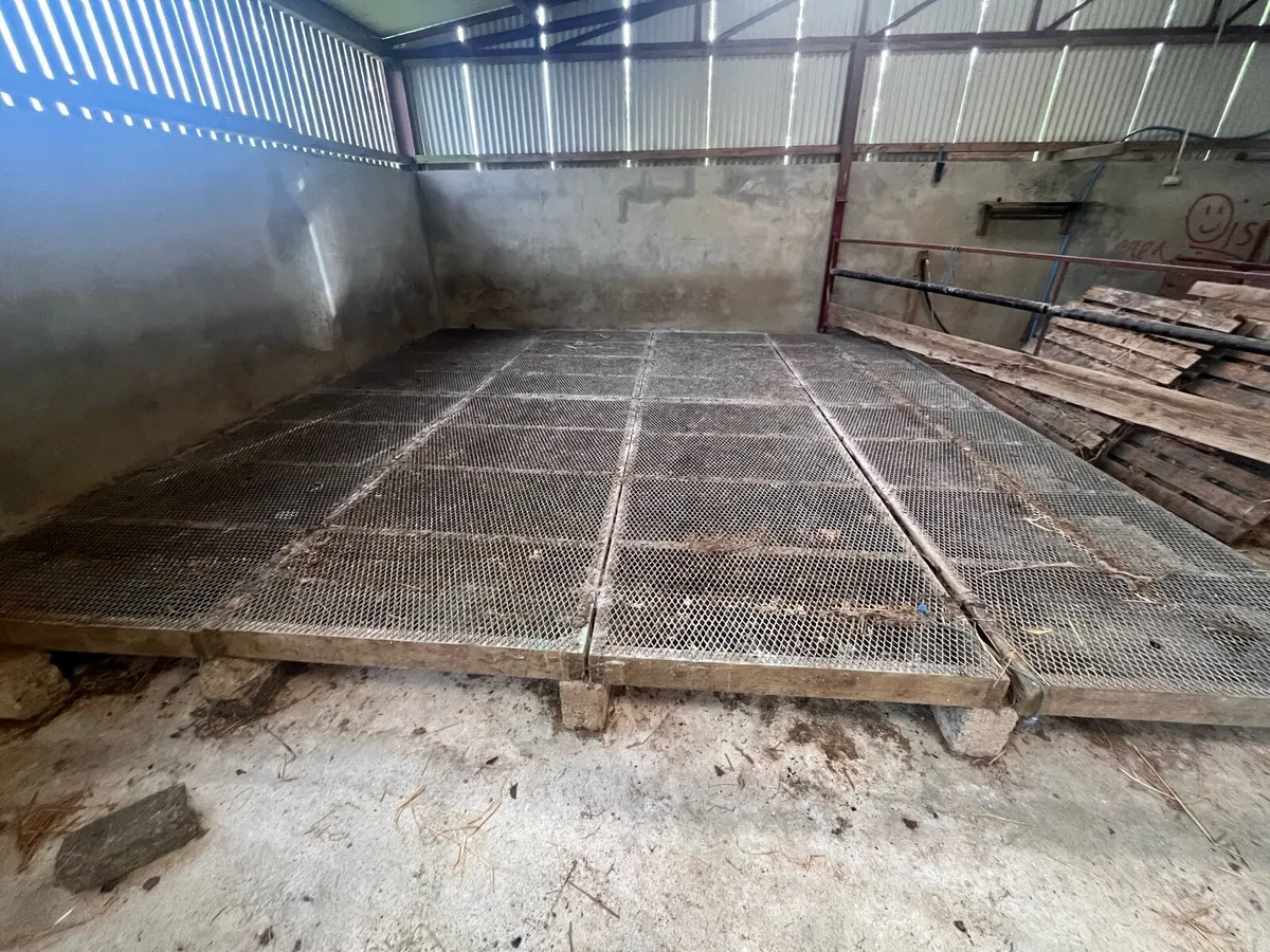 Sheep mesh slats - Image 1