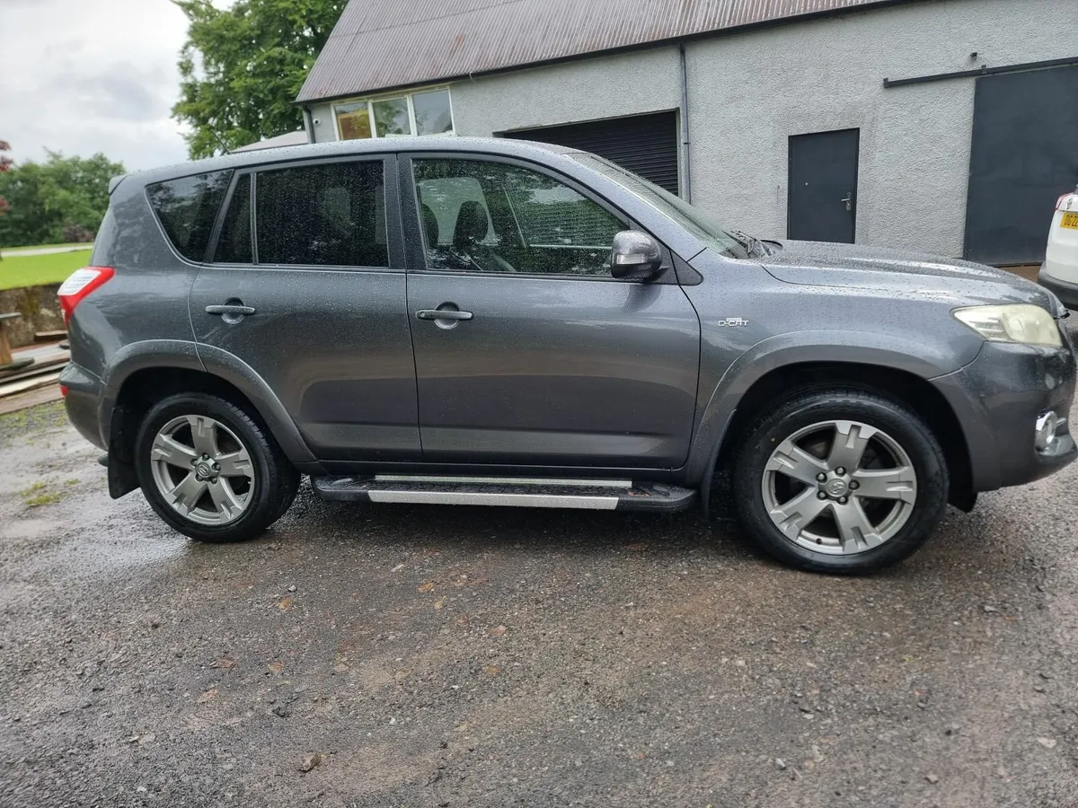 Toyota RAV4 SR 2011 - Image 3