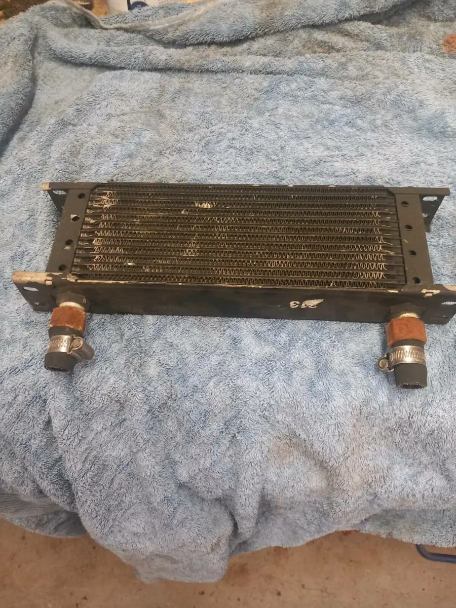 Oil cooler - Image 1