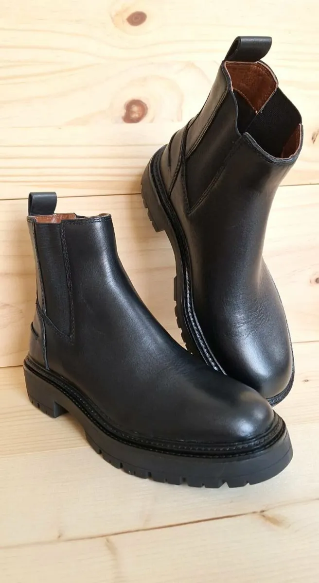 BRAND NEW Zara  Genuine Leather Boots UK 5 - Image 3