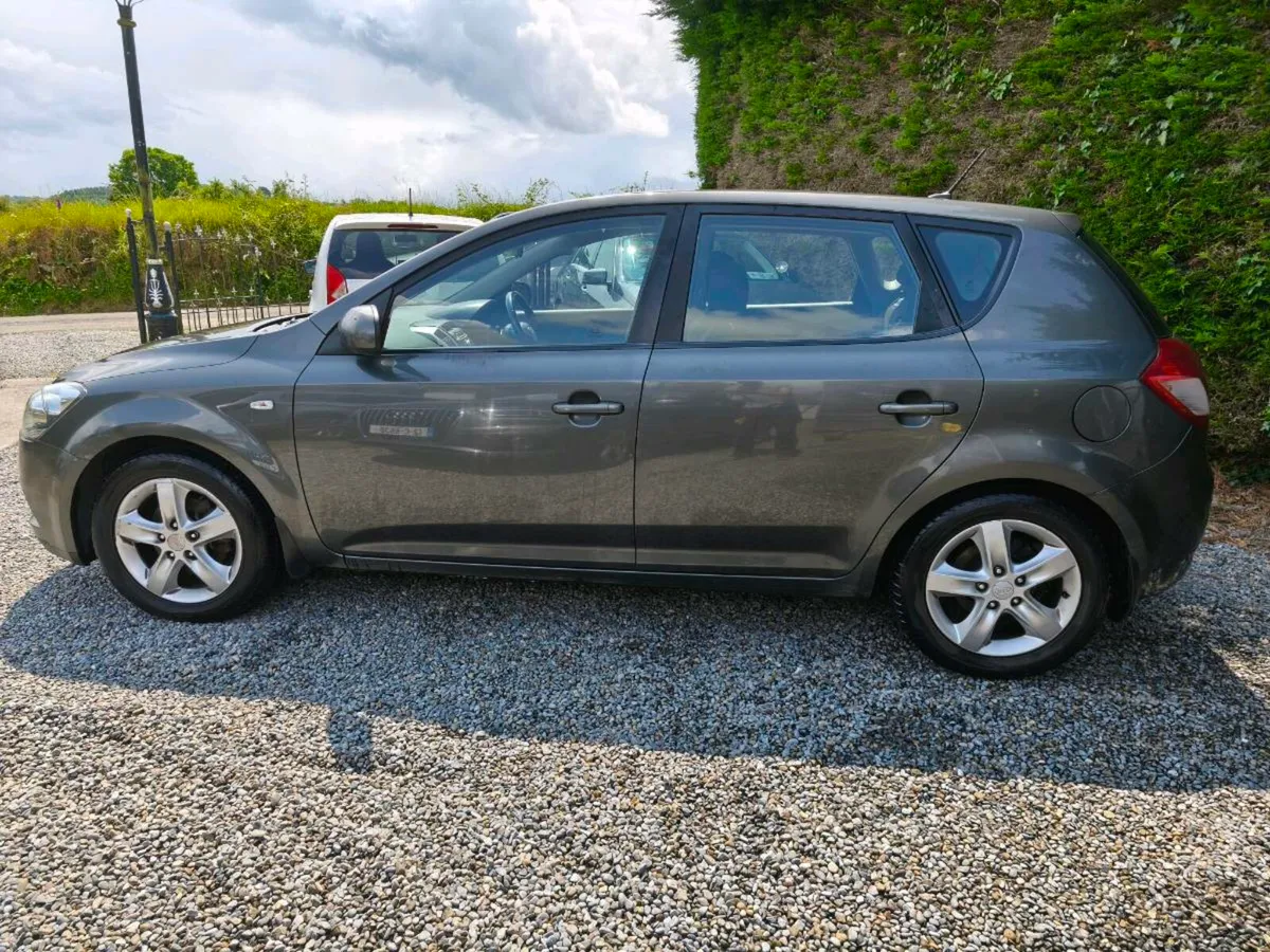 2010 Kia Cee'd 1.6crdi - Image 4