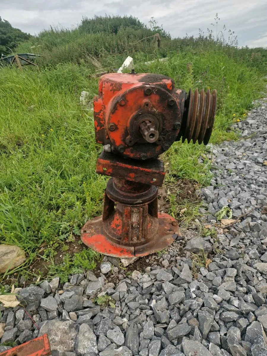 Kuhn fc 302 mower parts - Image 1