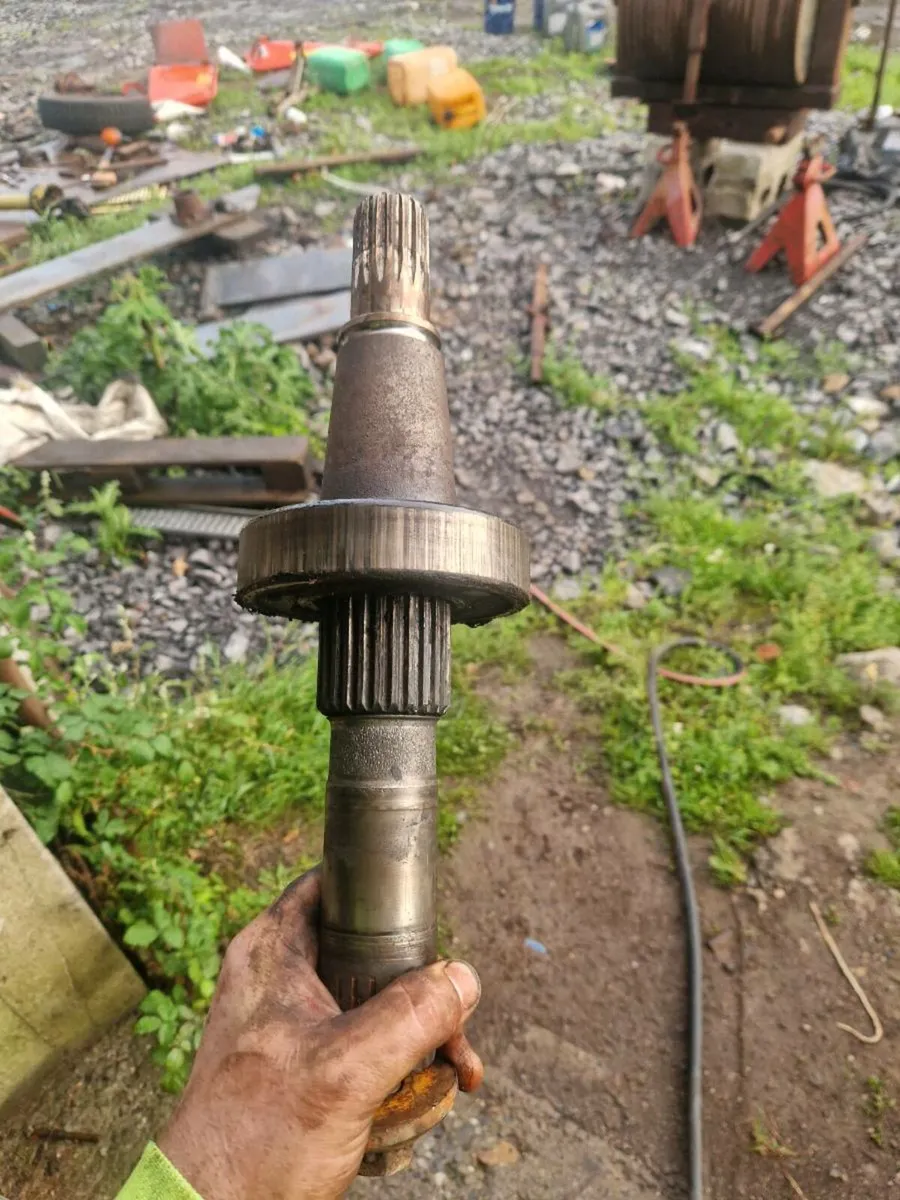 Kuhn fc 302 mower parts - Image 3