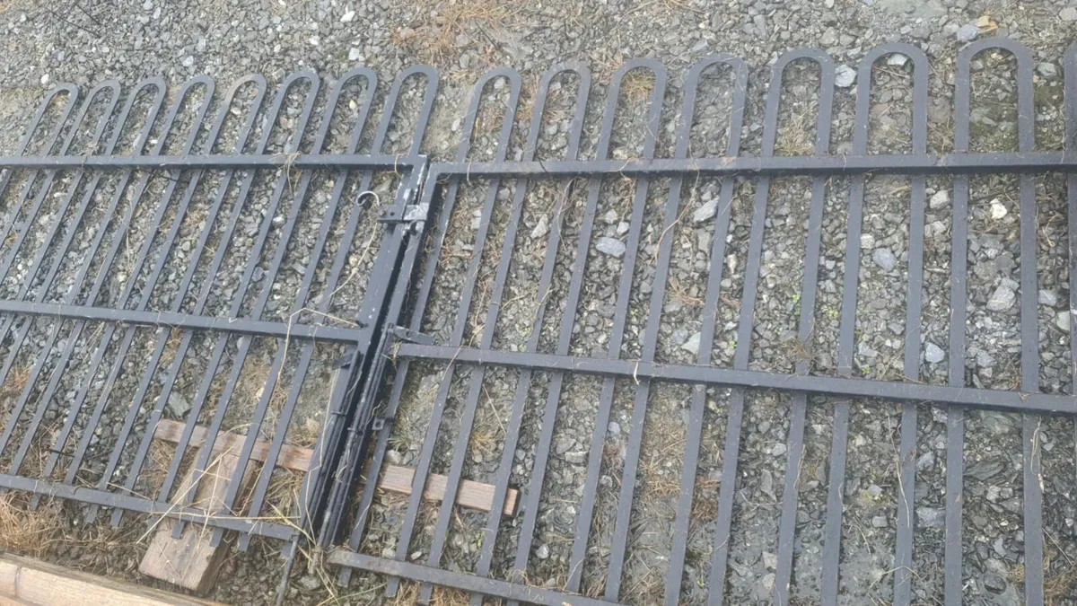 Entrance Gates - Image 2