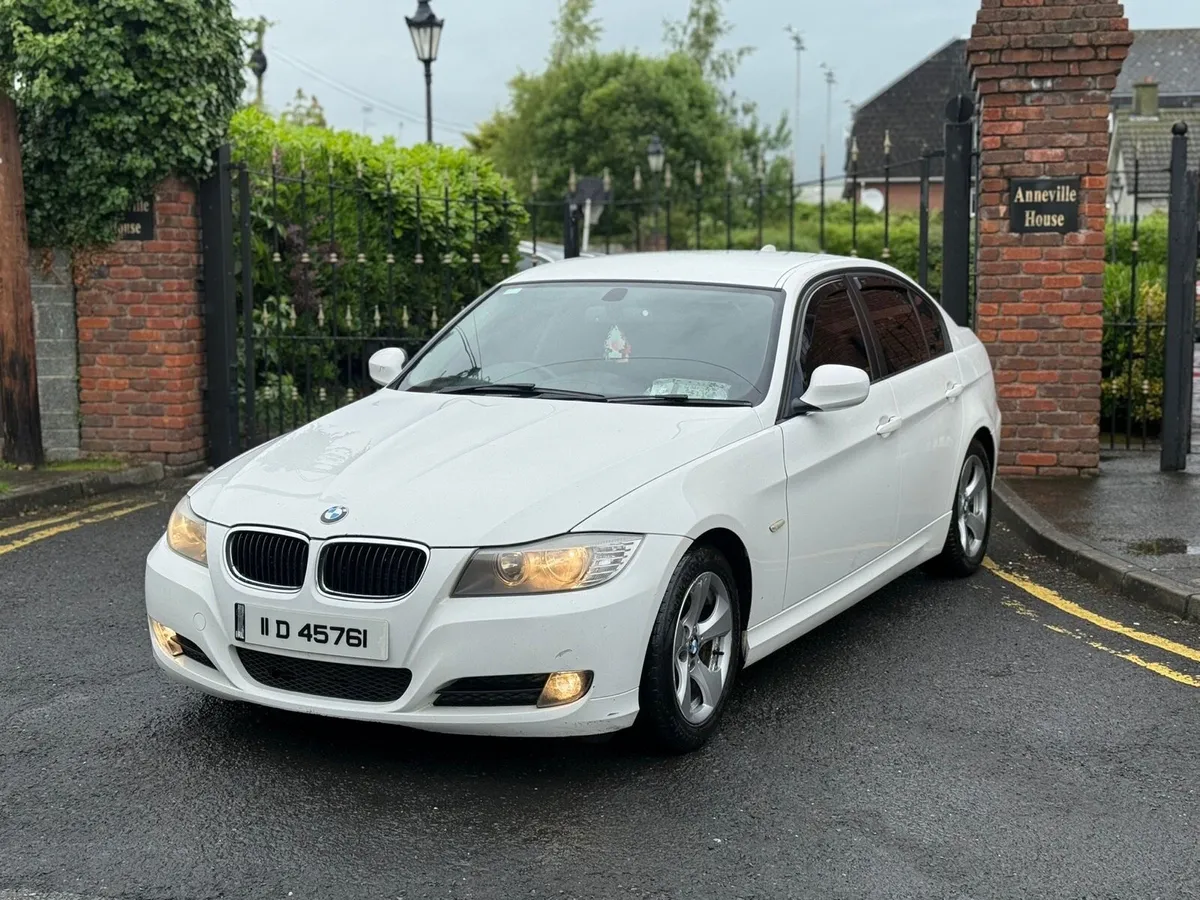 2011 Bmw 320D EGeniune Manual 6-speed - Image 4