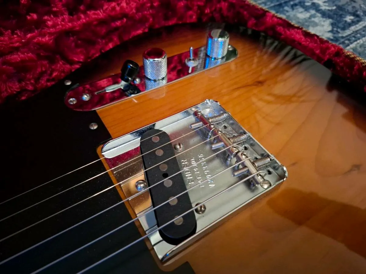Fender Esquire 70th Anniversary Pine (Telecaster) - Image 3