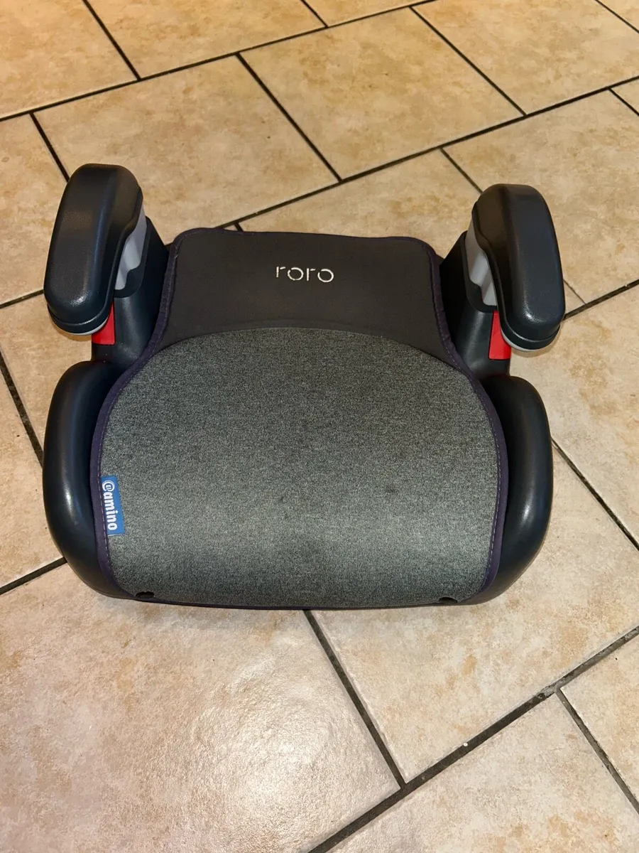 Booster seat - Image 1