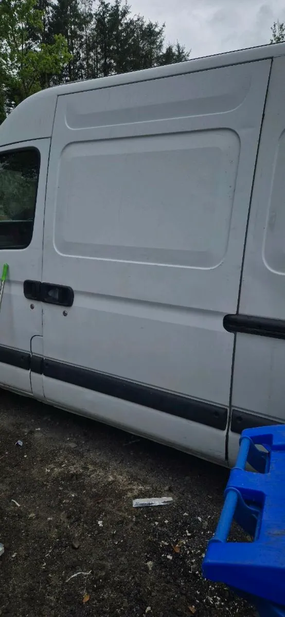 Renault Master II - Image 2