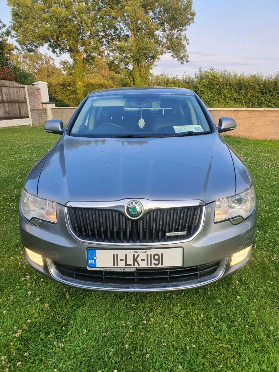 Skoda superb 1.6 Diesel 2011 - Image 1