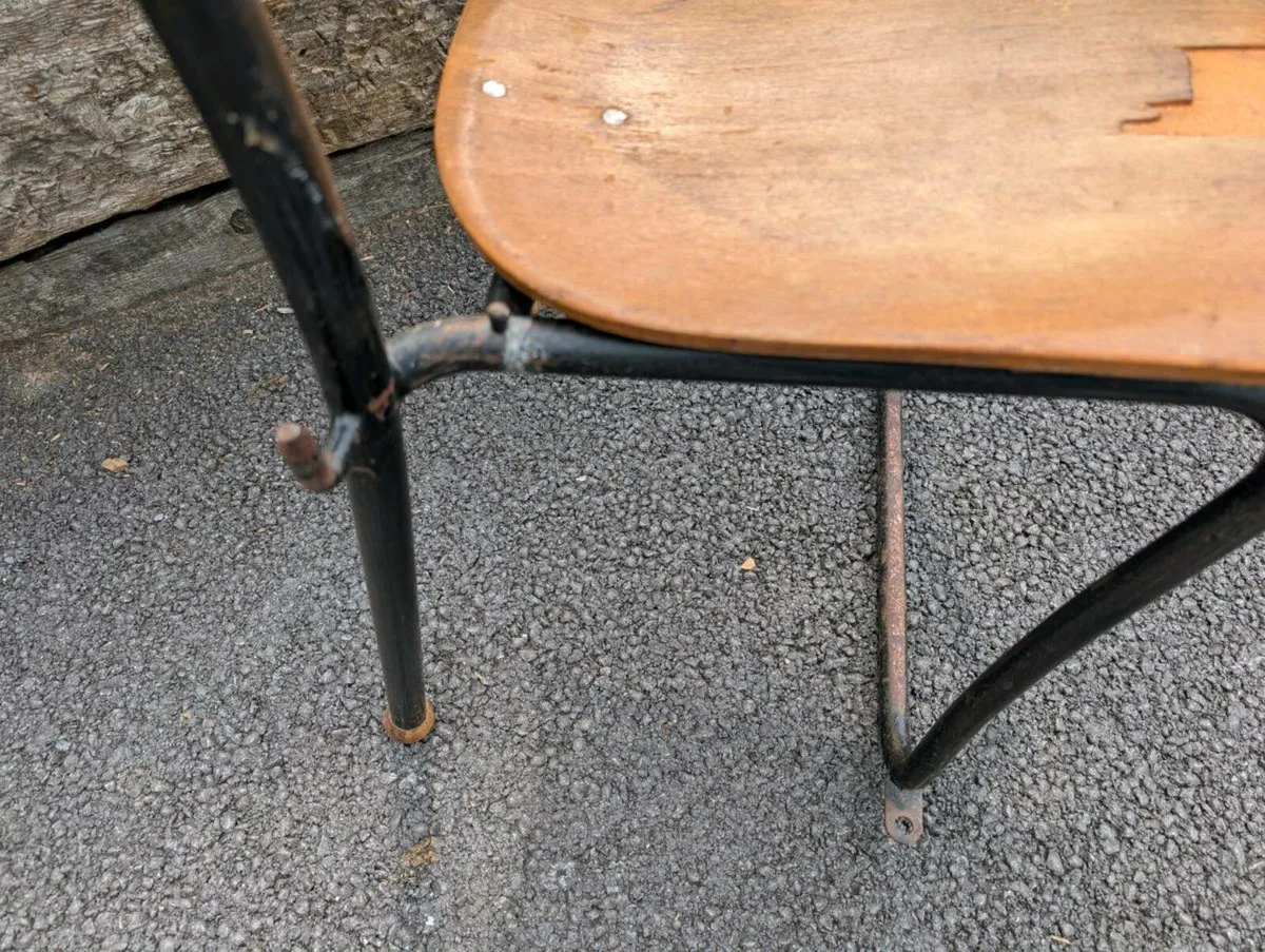 Vintage chairs - Image 3