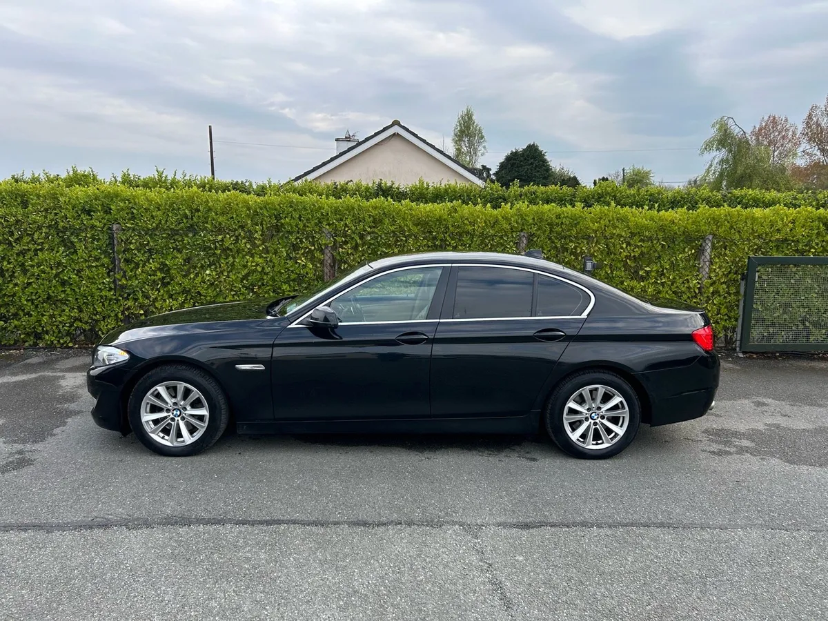 Low Mileage BMW 520D - Image 3
