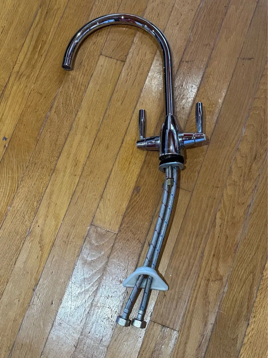 Kitchen tap - Image 4