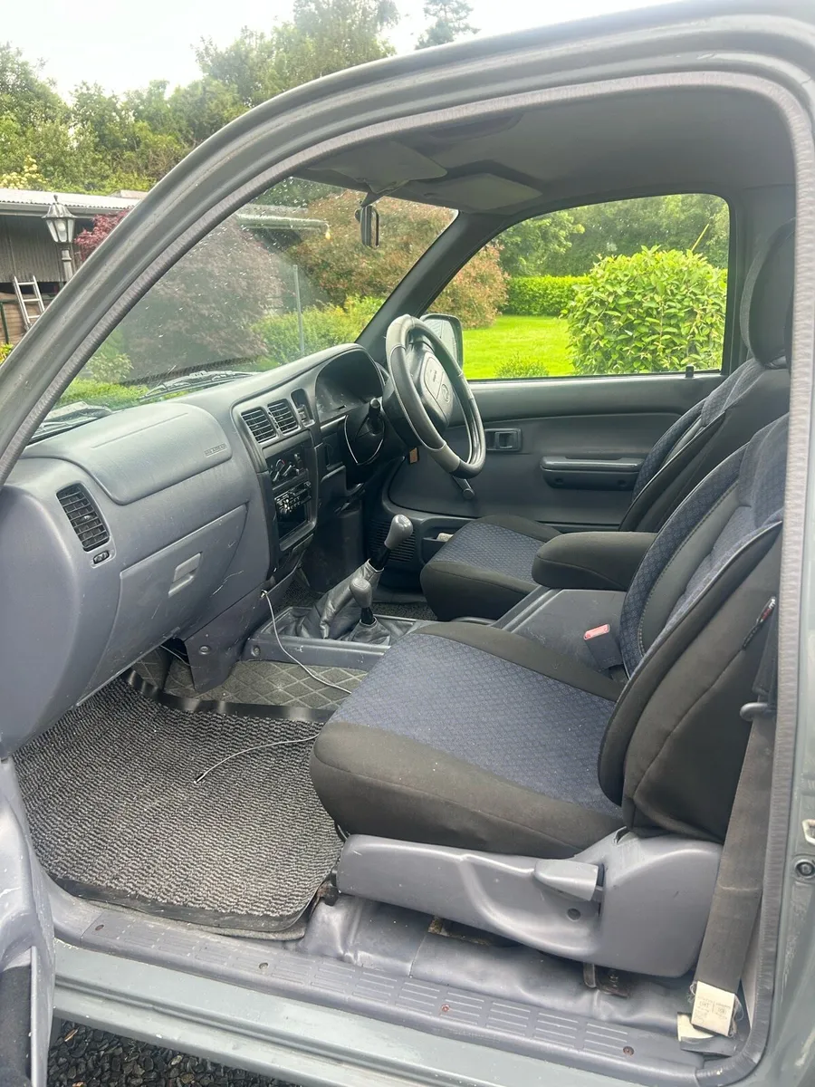 2001 Toyota hilux - Image 4