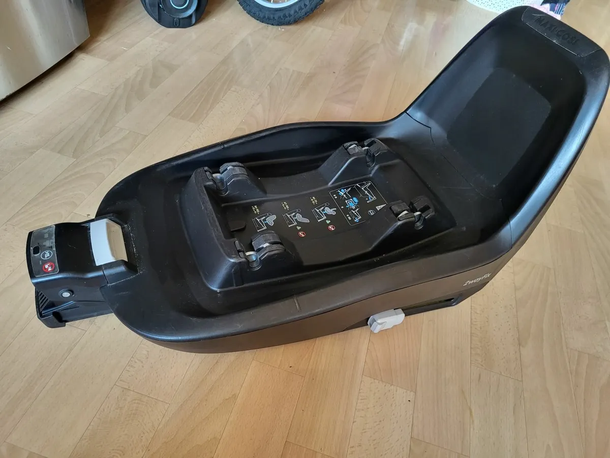 Car seat - Image 4