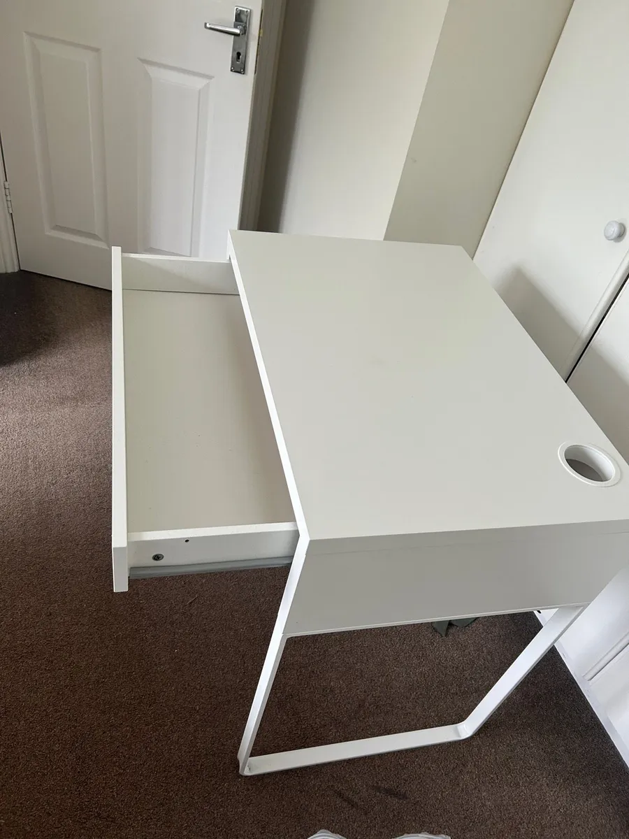 IKEA Micke Desk - Image 4
