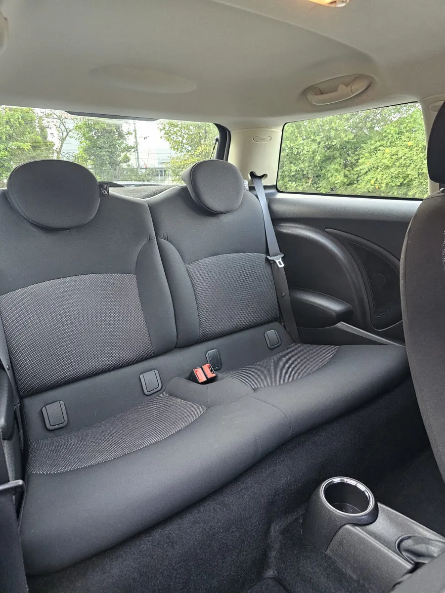 Mini Cooper 2012 - Image 3