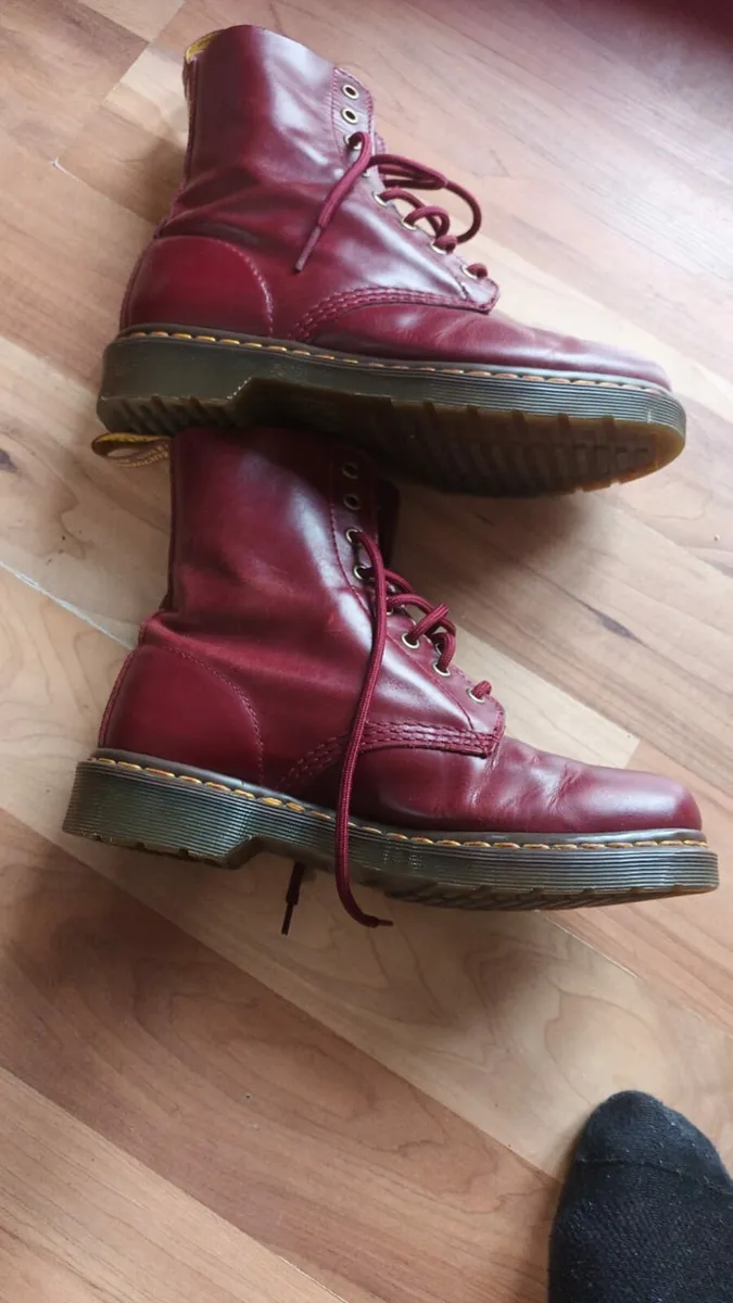 Doc Martin boots - Image 1