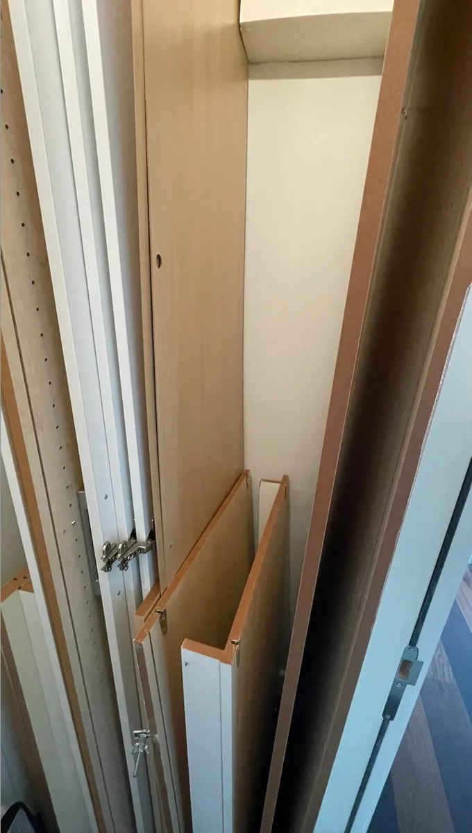 ✨ Built-in Wardrobe ✨ Ready to Go - Image 4