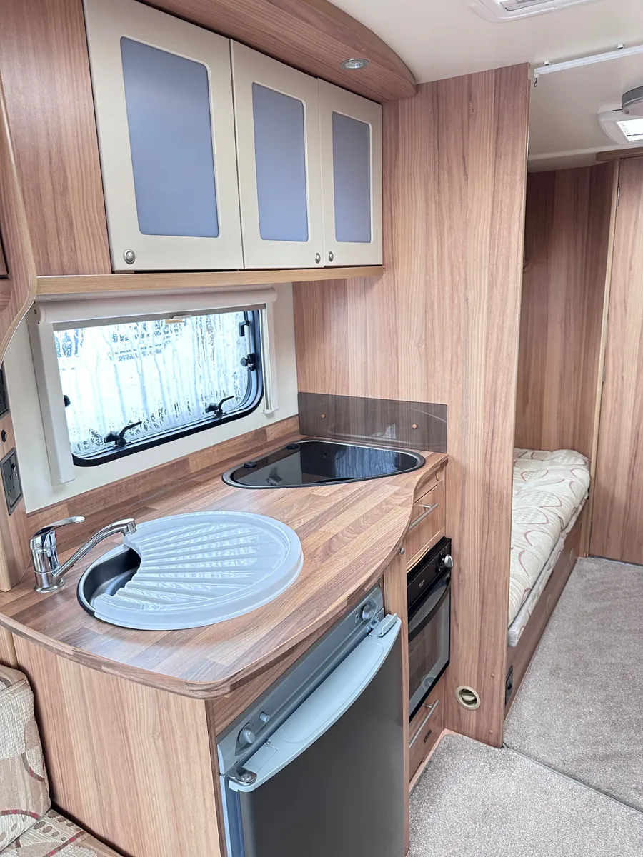 ✨STUNNING BAILEY ORION 5-6 BERTH✨ - Image 4
