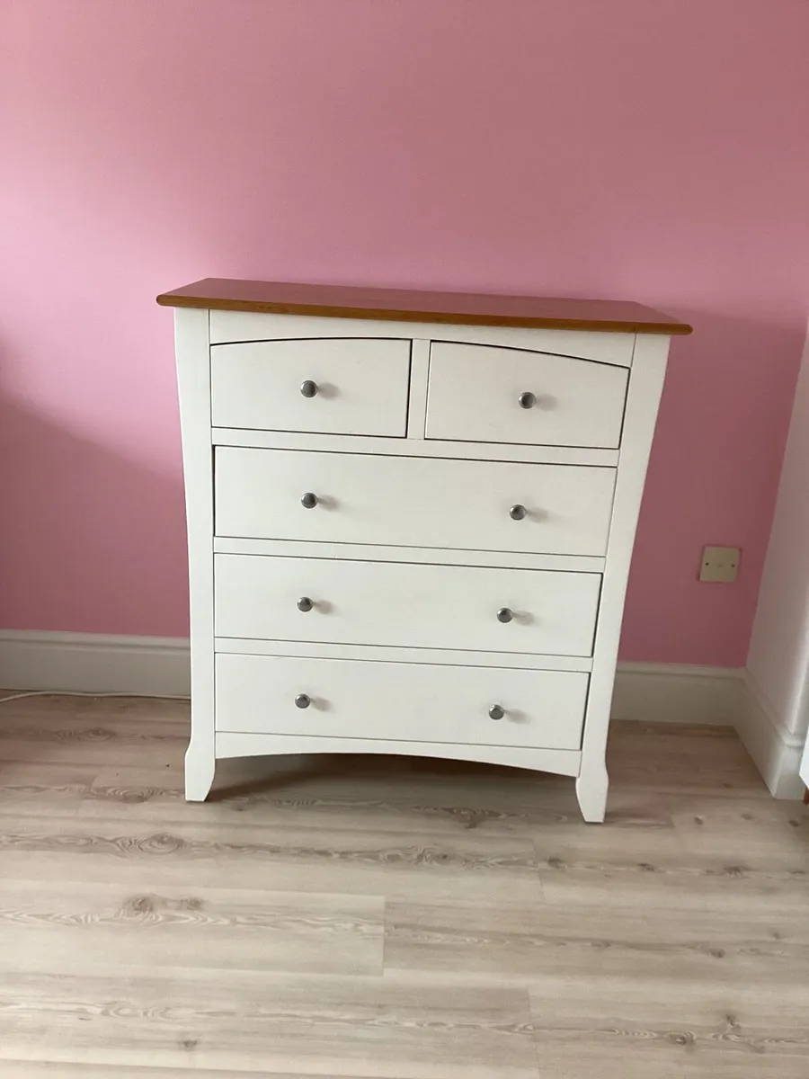 Chest of drawers - Image 1
