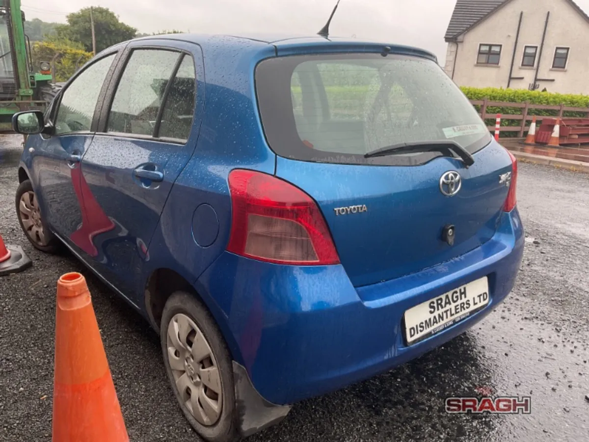 TOYOTA YARIS COLLECTION - Image 3