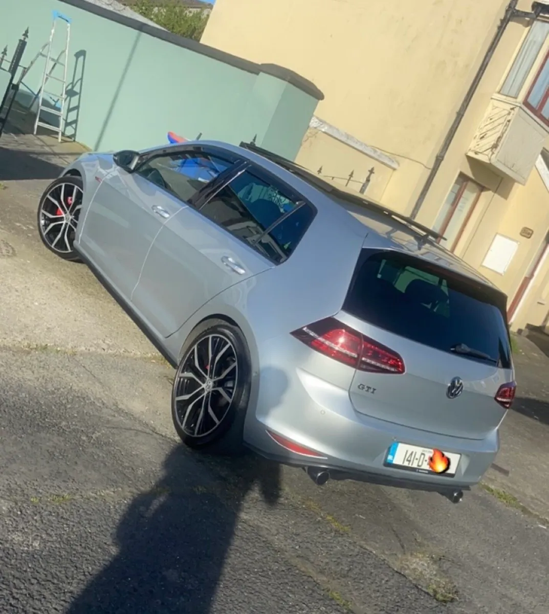 2014 Volkswagen golf gti - Image 3