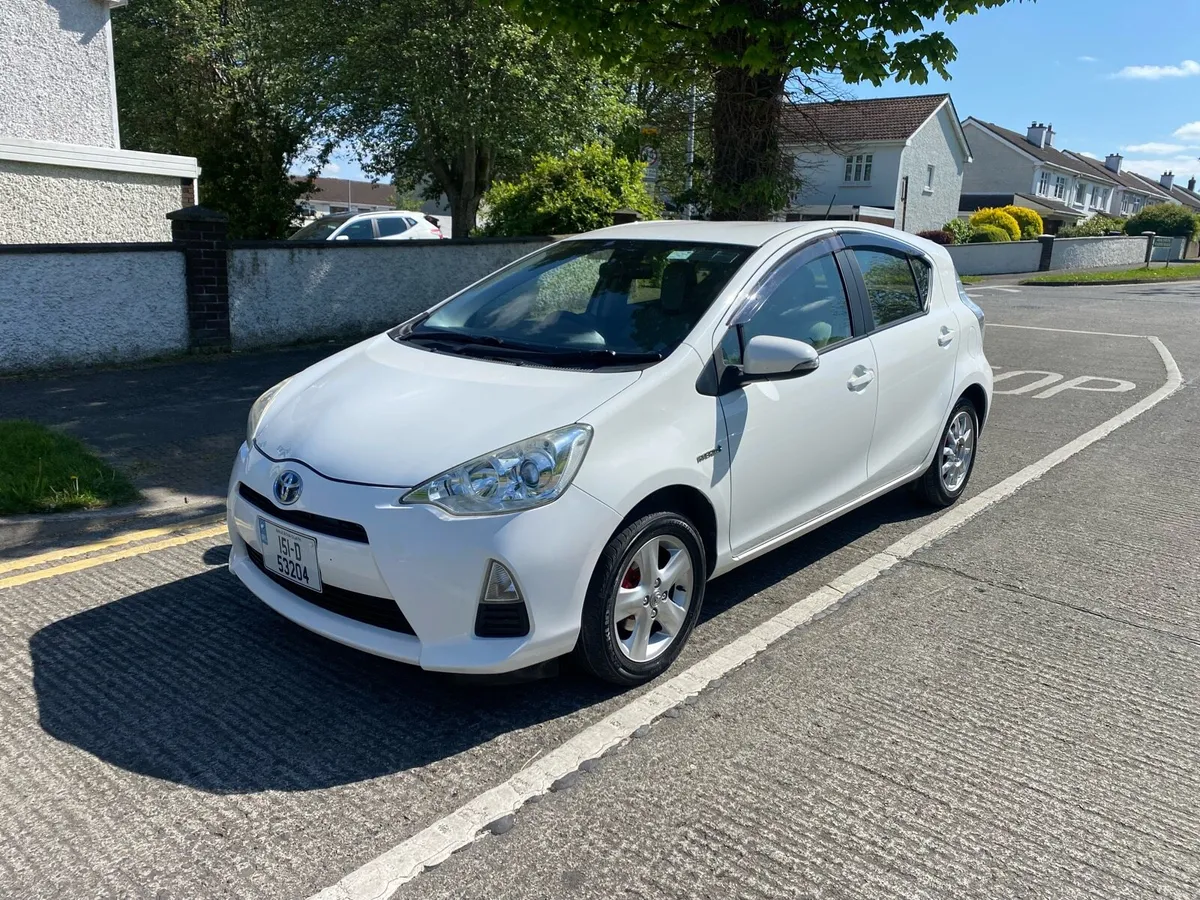2015 Toyota Aqua 1.5 Petrol Hybrid - Image 4
