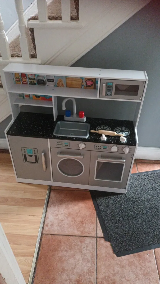Kids kitchen - Image 1