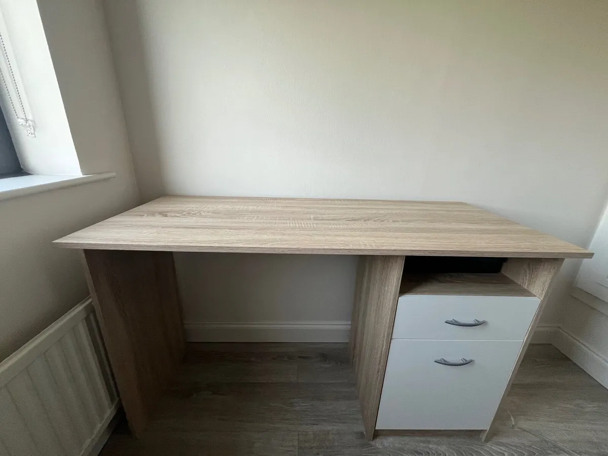 Study/Office Desk - Image 1