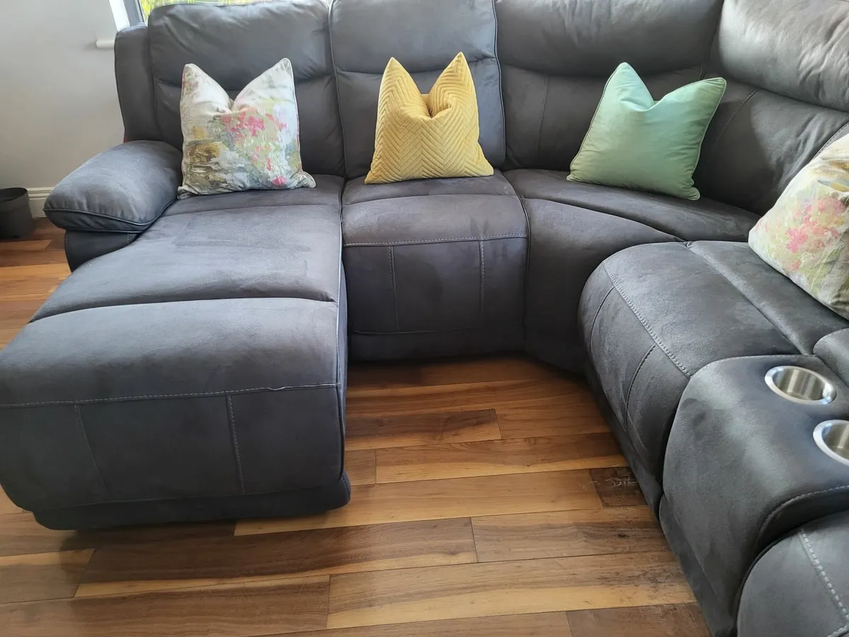 Sofa - Image 3