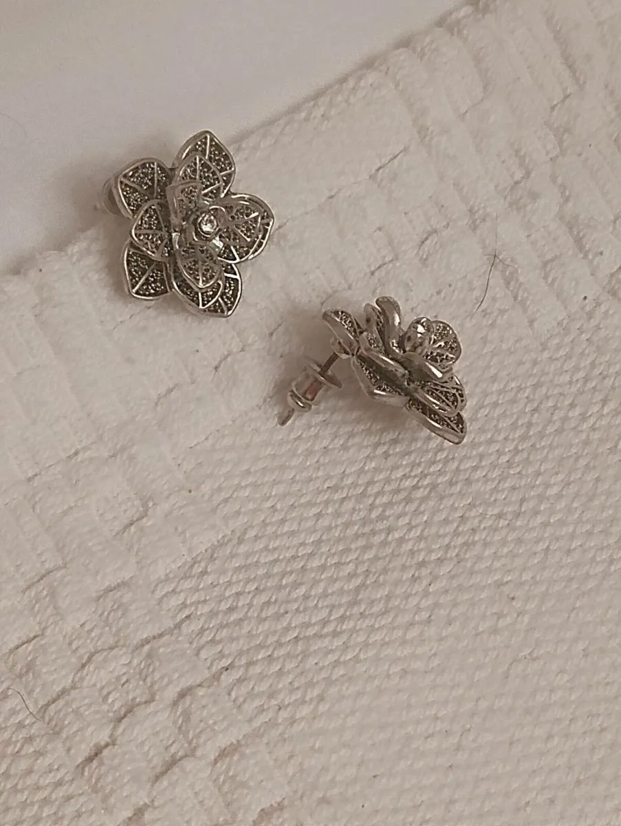 Beautiful earrings, - Image 2