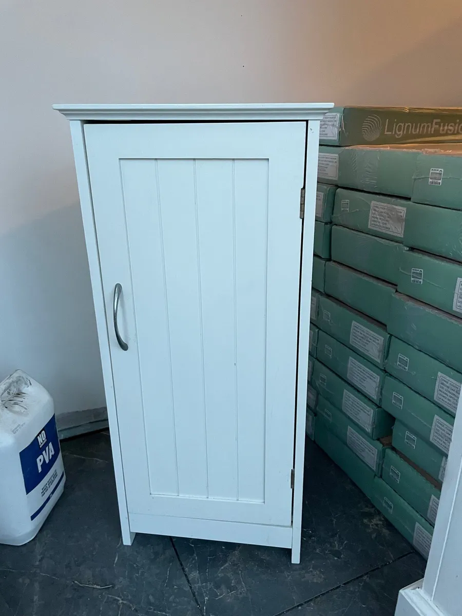 Under sink bathroom cabinet - Image 3