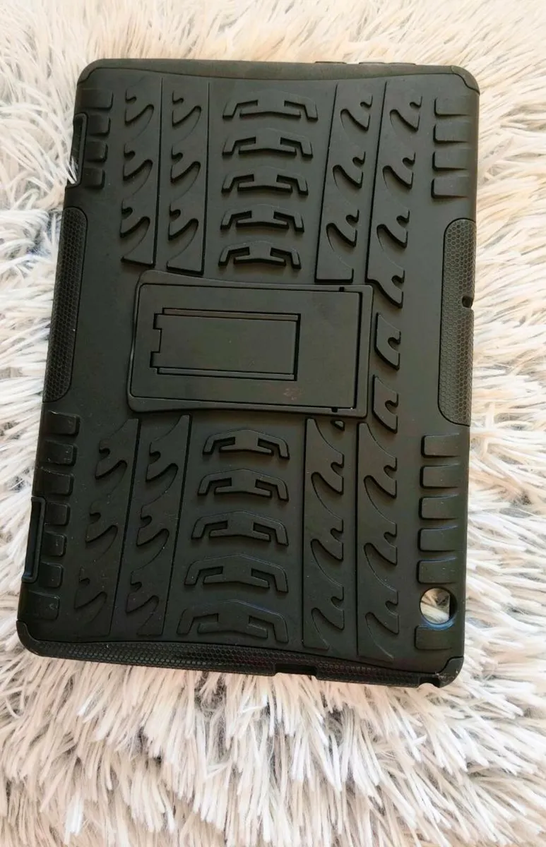 Lenovo Tab E10 Heavy Duty Case (TB-X104F) – Rugged - Image 3