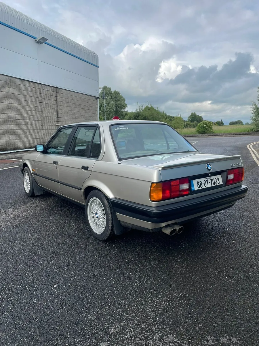 E30 325i - Image 2