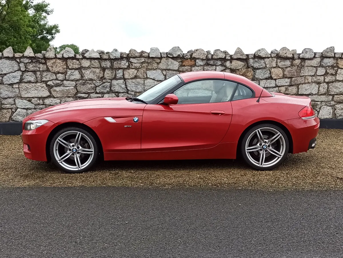 131 BMW Z4 20i 184bhp M-Sport  • Melbourne Red - Image 4