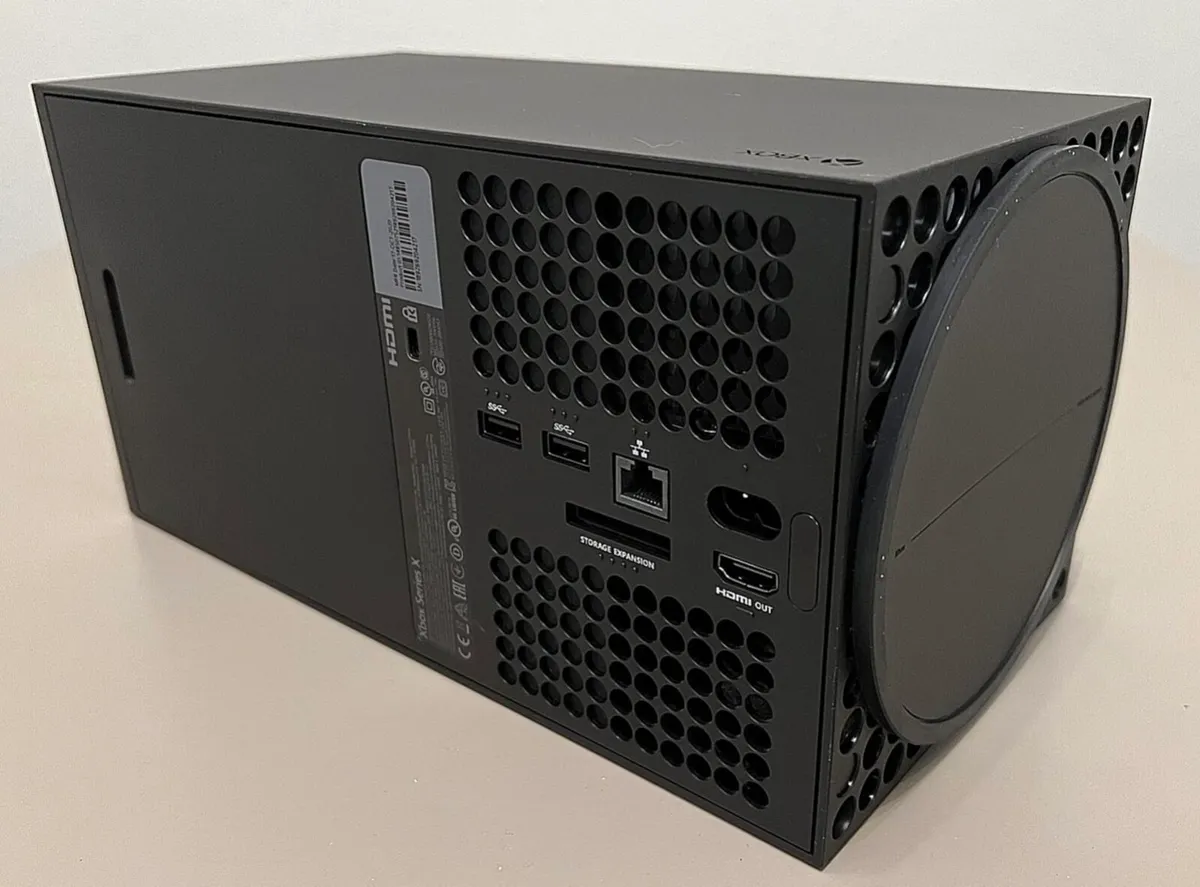 Xbox Series X 1TB and controller 2 - Image 1