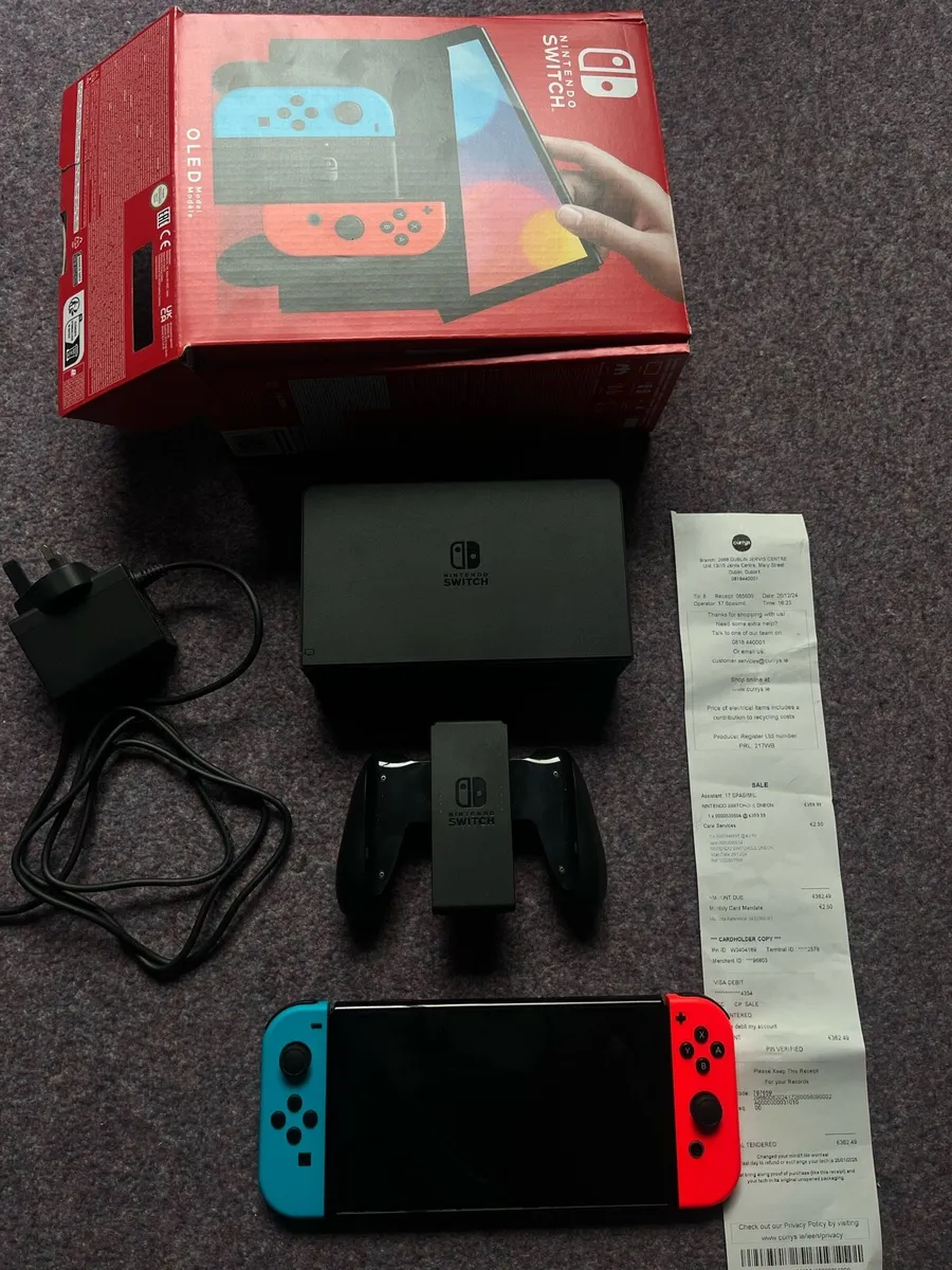 Nintendo Switch Oled - Image 1