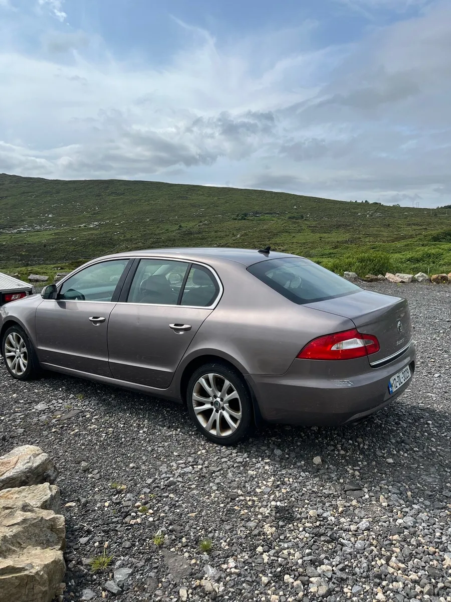 2012 Skoda superb - Image 3