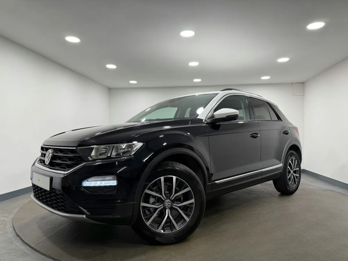 2019 Volkswagen T-Roc 1.6 TDI Design - Image 2