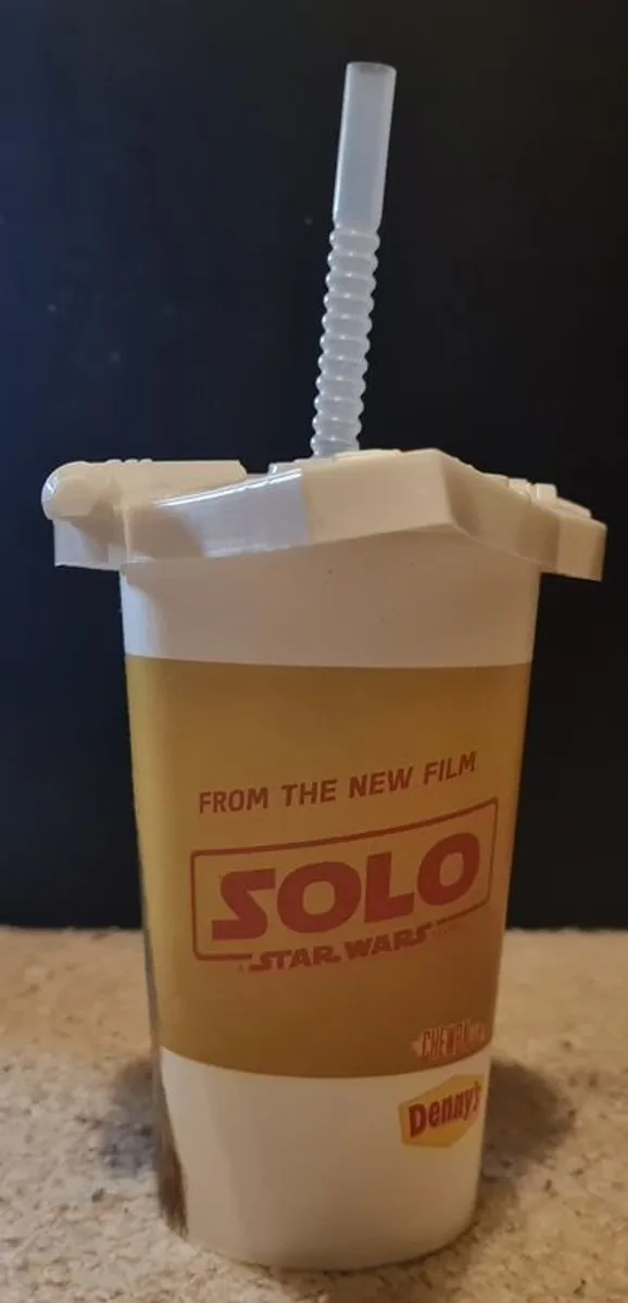 Star Wars Solo Movie Promotional Cups with Plastic straws and Millennium Falcon lids - Image 2