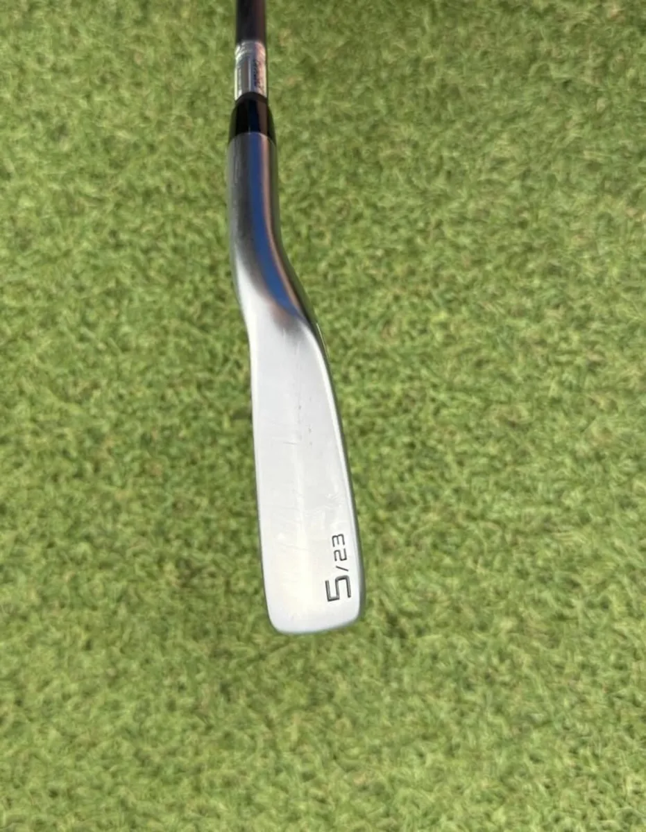 CLEVELAND LAUNCHER XL #5 IRON 23° / REGULAR - Image 4