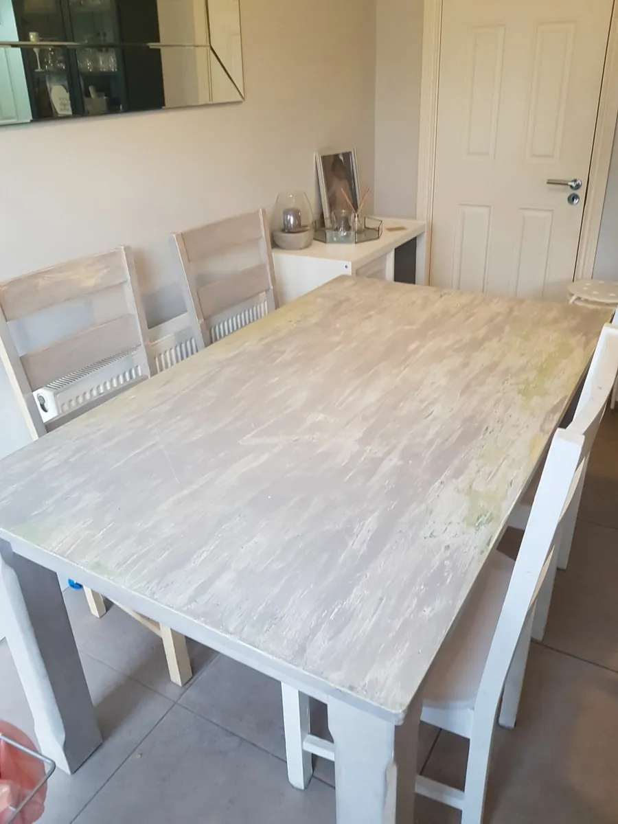 Kitchen Table &  4 Chairs - Image 3