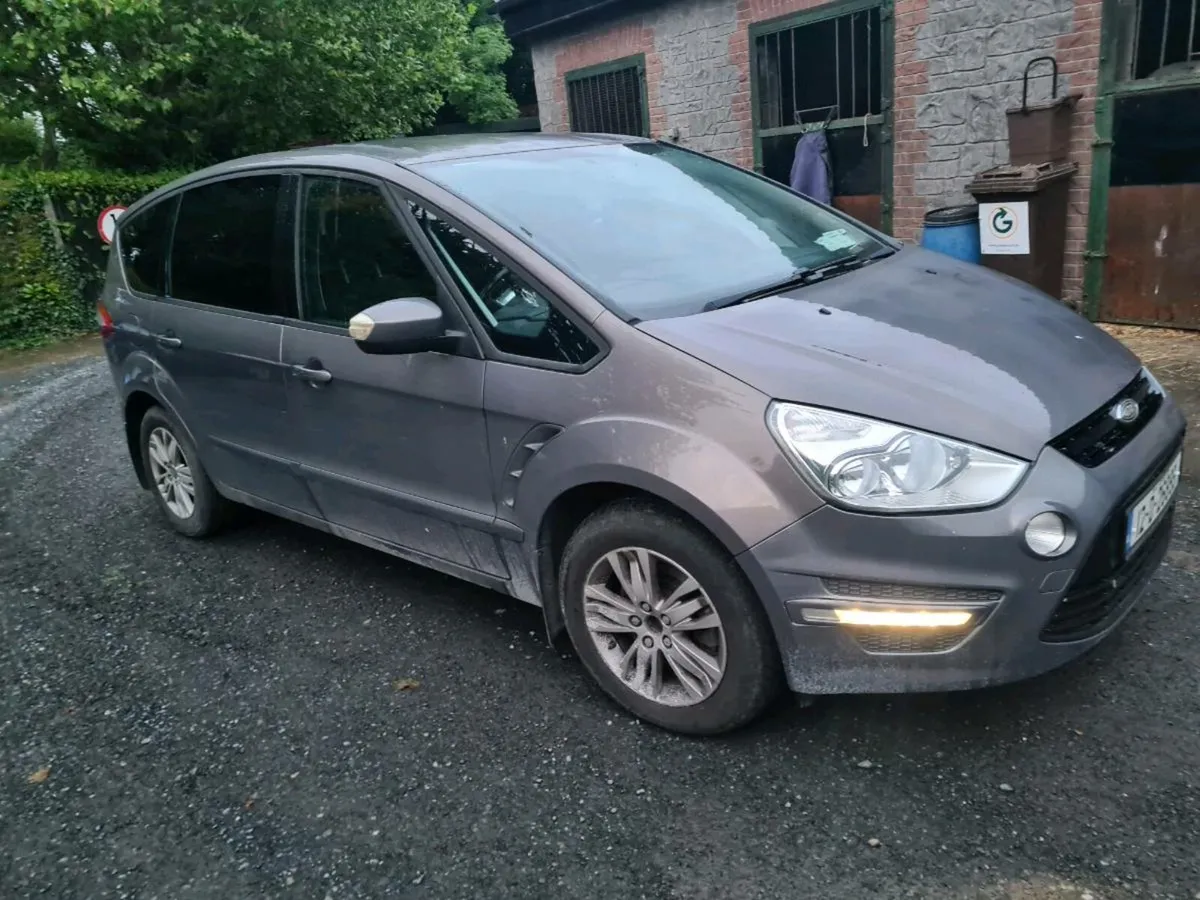 Ford c max - Image 1