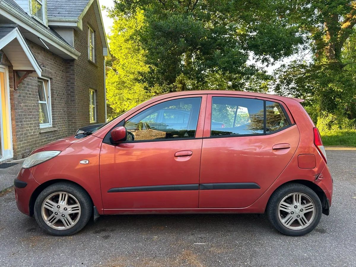 Hyundai i10 - Image 2