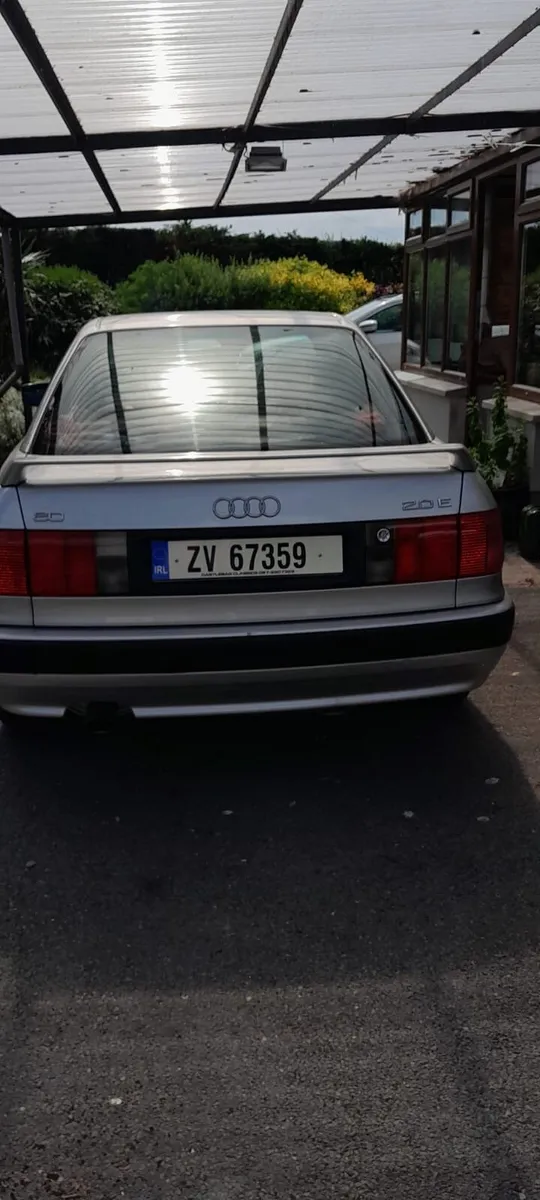 1994 Audi 80 2.0e - Image 2